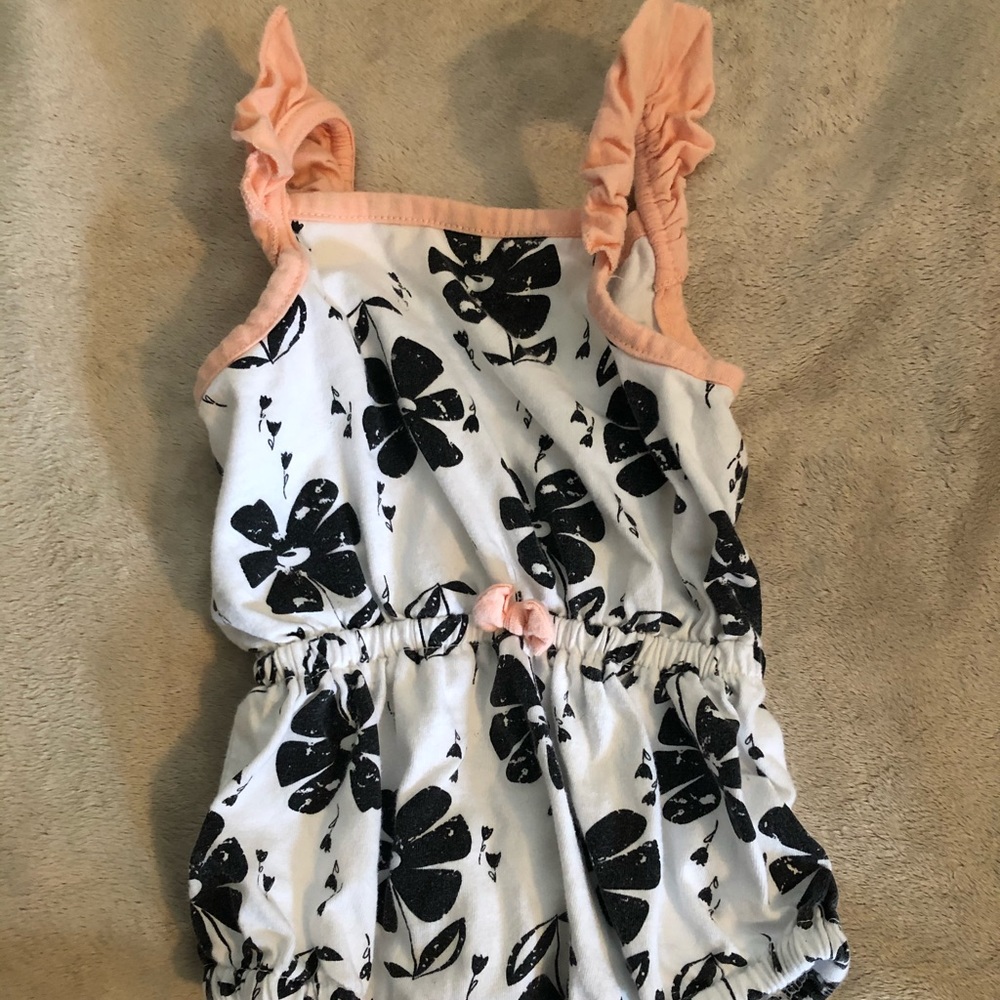 Chick Pea black and white floral romper 9-12 month